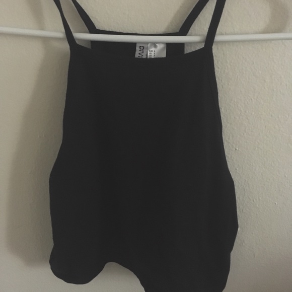 Crop top - Picture 1 of 2